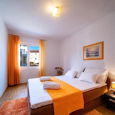 Apartments Lazaric Lopar Esterno foto