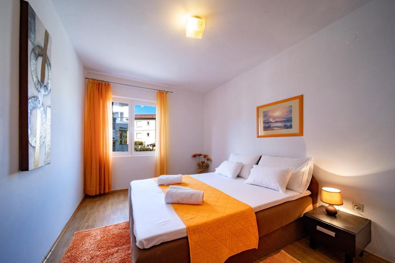 Apartments Lazaric Lopar Esterno foto